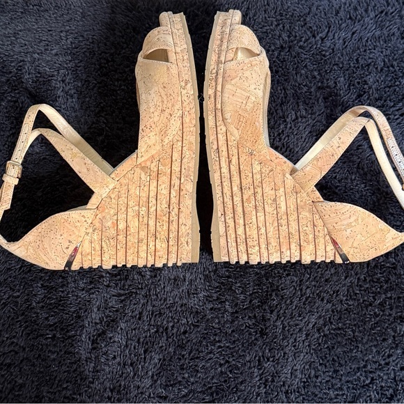 Jimmy Choo Alanah 105 Cork
Platform‎ Wedge Sandals Size 38
Beige Criss Cross - Picture 5 of 12